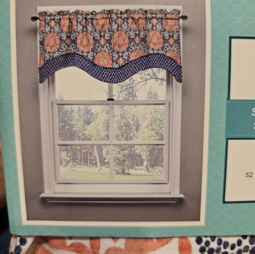 2 Waverly Home 52"W X 16" L Print Valances - Picture 5 of 6